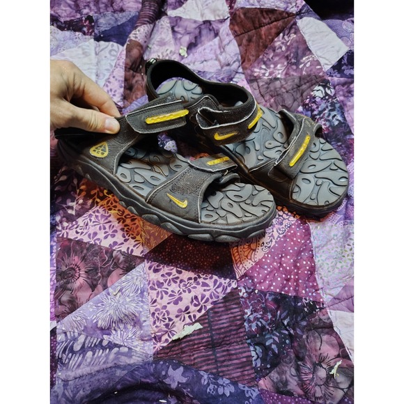 Vintage Nike Sport Sandals ACG Men's Black Gray Yellow Adjustable Sz 11 - Picture 1 of 8